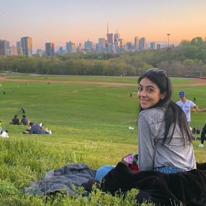 Meet your Posher, Valeria